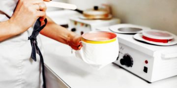 جلوگیری از جوش زدن صورت بعد از وکس