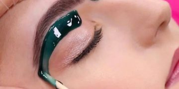 مراحل وکس صورت در خانه