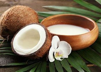 پروتئین تراپی مو با شیر نارگیل