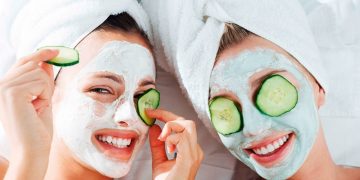 چه کسانی به پاکسازی صورت احتیاج دارند؟