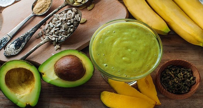 پروتئین تراپی مو با ماسک موز و آووکادو