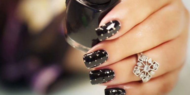 مفاهیم پولیش ناخن و ژل پولیش ناخن