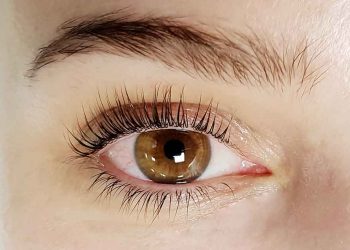 مراحل انجام لمینت مژه