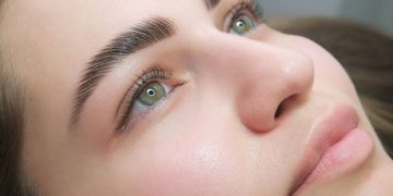 مزایای لیفت و لمینیت مژه ها