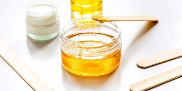 چه کسانی نباید وکس صورت انجام ندهند؟