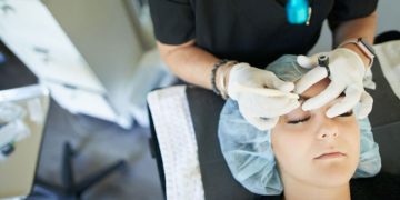 کاندید مناسب و نامناسب انجام نانوبلیدینگ چه کسانی هستند؟ و مراقبت های قبل و بعد از انجام آن کدام است؟