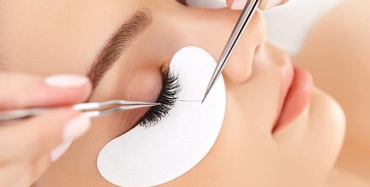 4 روش برای برداشتن اکستنشن مژه