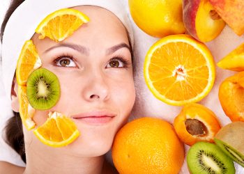 تغذیه مناسب برای انواع پوست و تاثیر تغذیه بر روند پیری پوست
