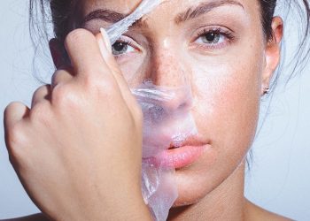 لایه برداری پوست و انواع آن و هر آنچه باید درباره لایه برداری بدانید