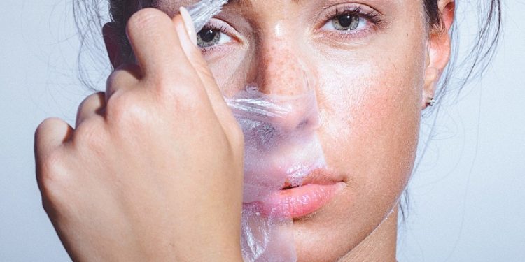 لایه برداری پوست و انواع آن و هر آنچه باید درباره لایه برداری بدانید