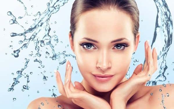 آبرسانی پوست چگونه انجام می شود؟روش های خانگی آبرسانی پوست را بشناسید.
