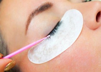 خطرات و عوارض کاشت مژه طبیعی و مصنوعی