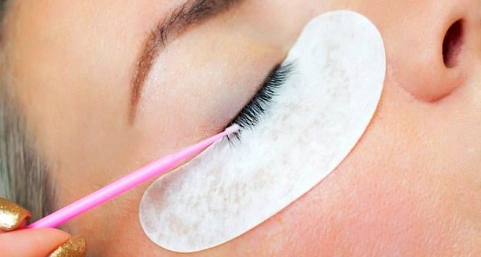 خطرات و عوارض کاشت مژه طبیعی و مصنوعی