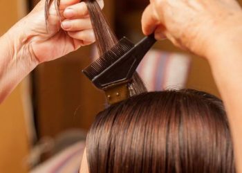 ساخت رنگ مو خانگی با مواد گیاهی و طبیعی و رنگ کردن مو با آنها