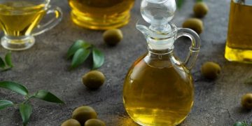 33 منبع غنی کلاژن و بهترین خوراکی ها برای جوان سازی و ضد پیری پوست