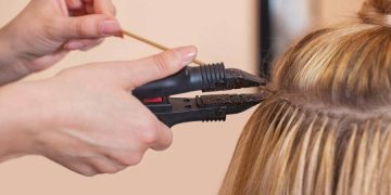 اکستنشن مو چیست؟ نکاتی که باید درباره انواع اکستنشن و روش های نگهداری از آن بدانید