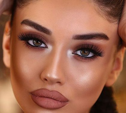 ترفندها و تکنیک های آرایش برنزه برای انواع فرم صورت