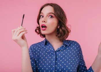 ۶ نکته مهم آرایش صورت گرد