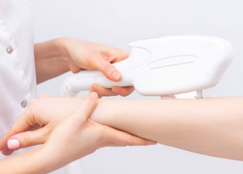 انواع دستگاه لیزر موهای زائد برای چه نوع پوست و مویی مناسب است؟