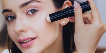 آموزش استفاده از کانسیلر به روش حرفه‌ای