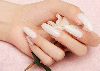 ۲۶ روش تقویت ناخن در منزل