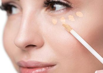 کانسیلر صورت چیست؟ طرز استفاده از کانسیلر صورت