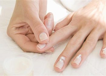 11 راهکار خانگی برای درمان پسوریازیس ناخن