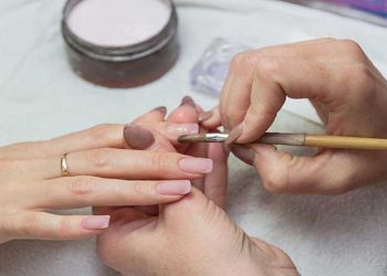 آموزش کاشت ناخن با پودر | کاشت قلم پودری یا اکرولیک