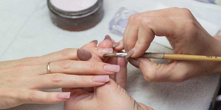 آموزش کاشت ناخن با پودر | کاشت قلم پودری یا اکرولیک