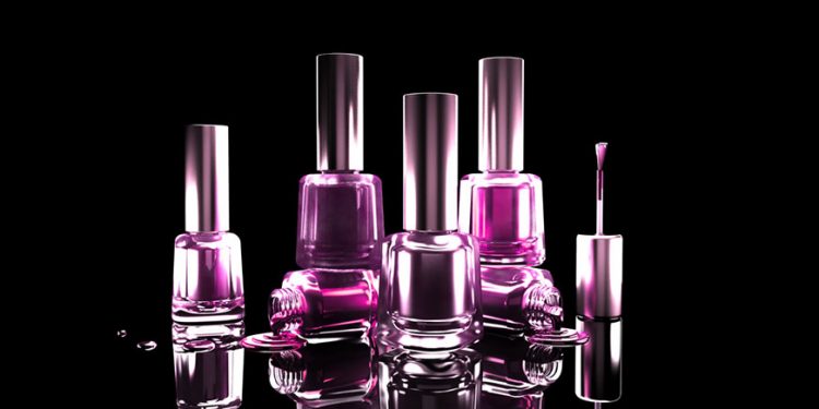 کدام رنگ لاک برای پوست شما مناسب‌تر است ؟