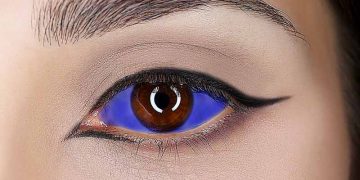 تاتو داخل چشم چیست؟ چه خطرات و عوارضی دارد؟