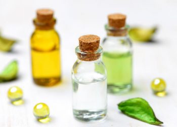 چه روغن های گیاهی برای روشن شدن پوست استفاده می شود؟