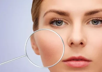 کراتین پوست صورت؛ فواید و عوارض کراتین درمانی