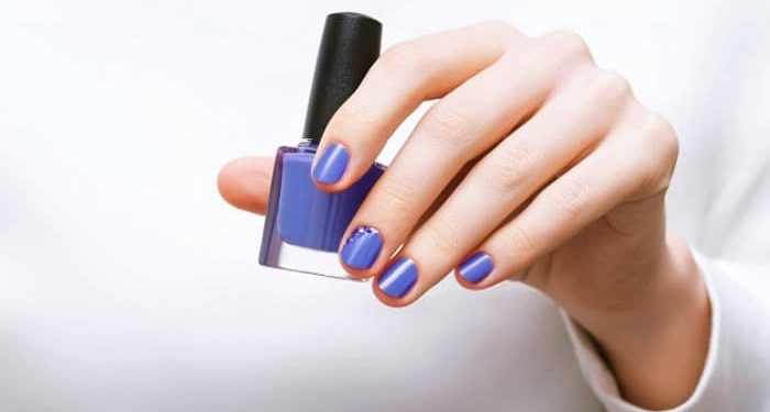 عوارض لاک ناخن و مضرات این لوازم سمی آرایشی 