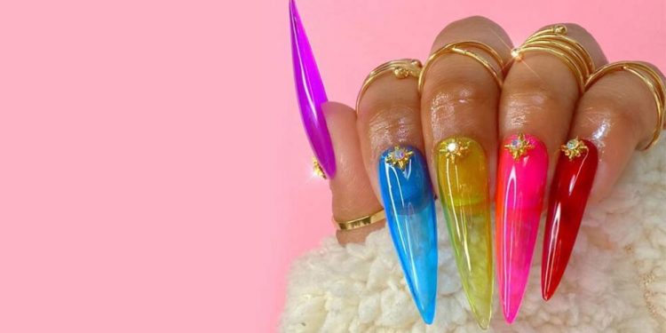 علت شکستن ناخن ها و راه جلوگیری و تقویت آن ها با مواد طبیعی