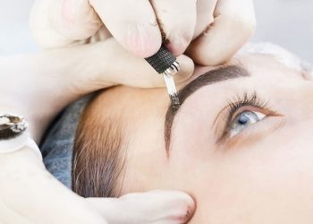 دلایل رنگ نگرفتن در تاتو و هاشور ابرو | ریزش ابرو بعد از میکروبلیدینگ