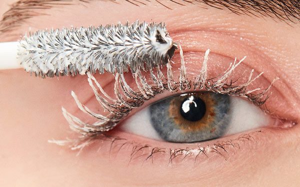 پرایمر مژه؛مزایای استفاده از پرایمر مژه برای جذابتر شدن