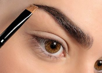 آیا رنگ ابرو و رنگ مو باید یکی باشند؟