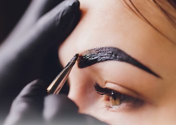 دکاپاژ ابرو چیست؟