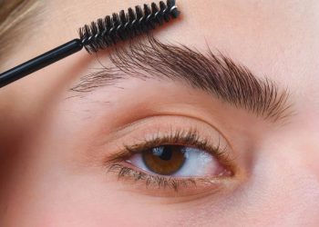 دلایل اصلی ریزش ابروها