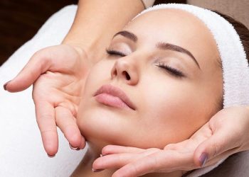 پاکسازی پوست؛ راهی برای داشتن پوستی سالم و شاداب