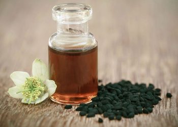 خواص شگفتانگیز روغن سیاهدانه برای زیبایی و سلامت پوست