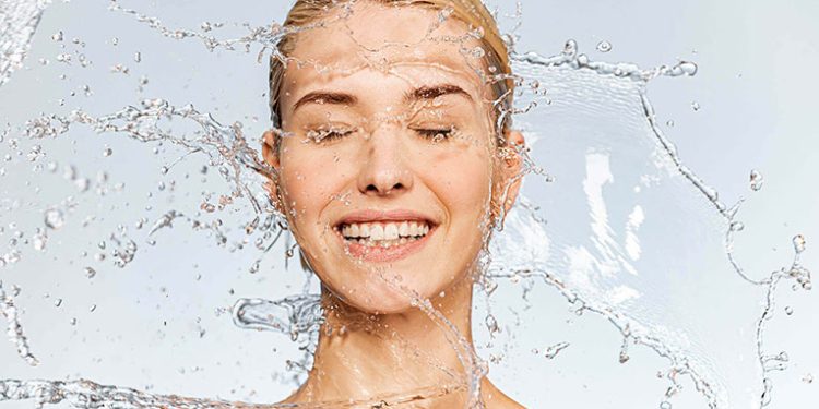 راه‌های مؤثر برای آبرسانی به پوست