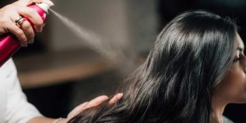 اسپری مو: راهنمای جامع انواع، روش استفاده و نکات مهم